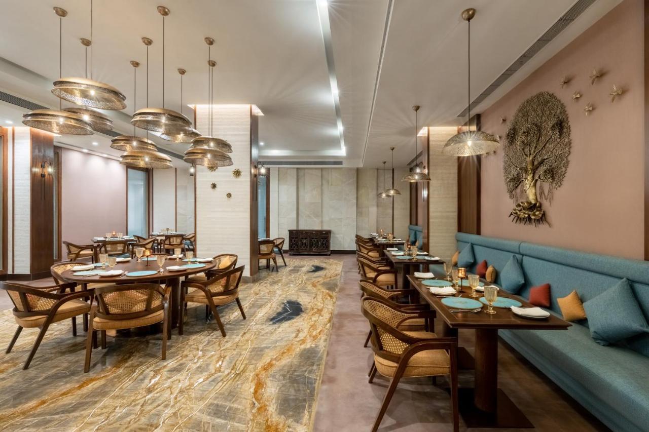 Vivanta Ahmedabad Sg Highway エクステリア 写真
