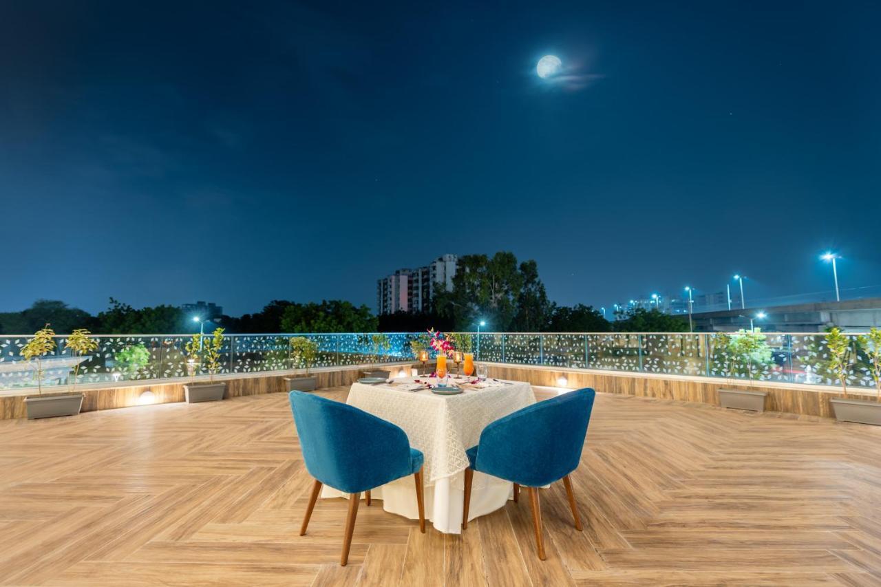Vivanta Ahmedabad Sg Highway エクステリア 写真