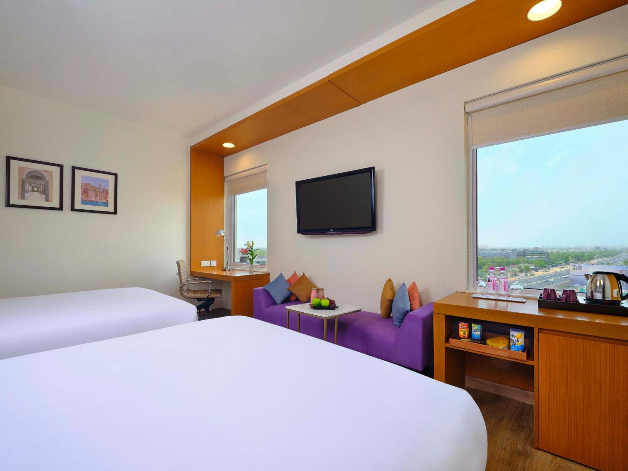 Vivanta Ahmedabad Sg Highway エクステリア 写真